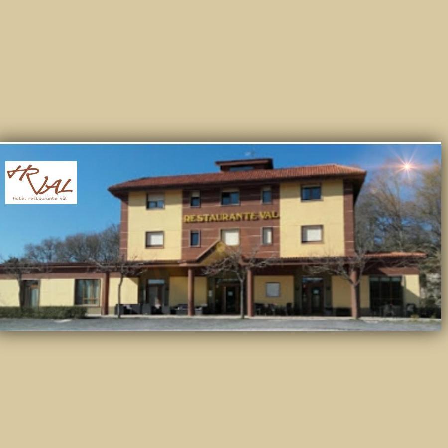 Hotel Restaurante Val Antas de Ulla Bagian luar foto