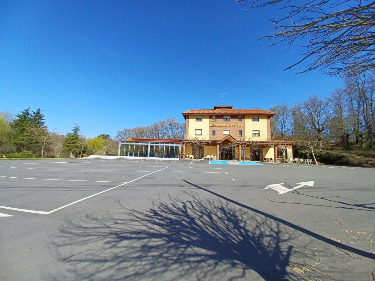 Hotel Restaurante Val Antas de Ulla Bagian luar foto