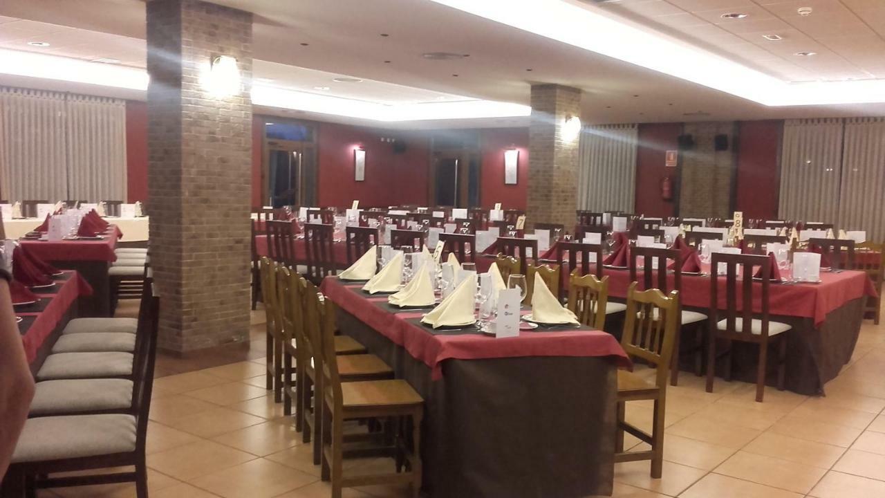 Hotel Restaurante Val Antas de Ulla Bagian luar foto