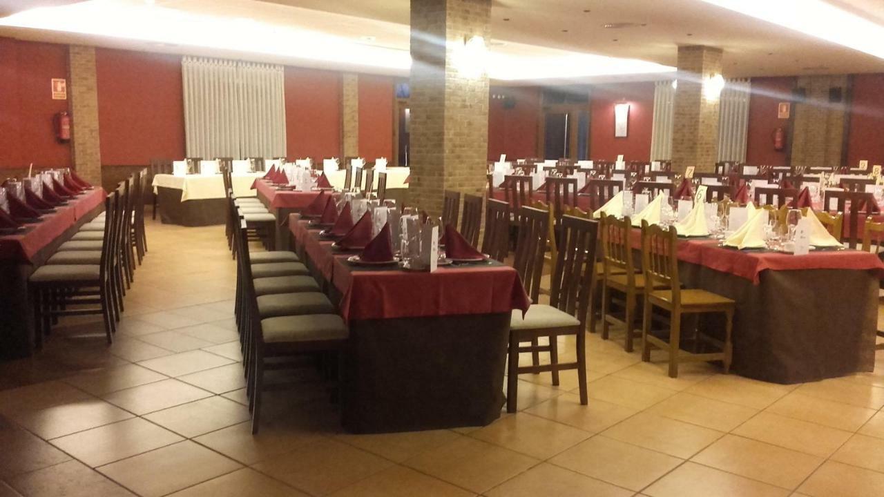 Hotel Restaurante Val Antas de Ulla Bagian luar foto